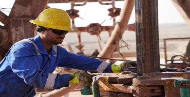 شركة الحفر العراقية تجز حفر بئرين في حقل الناصرية النفطي 