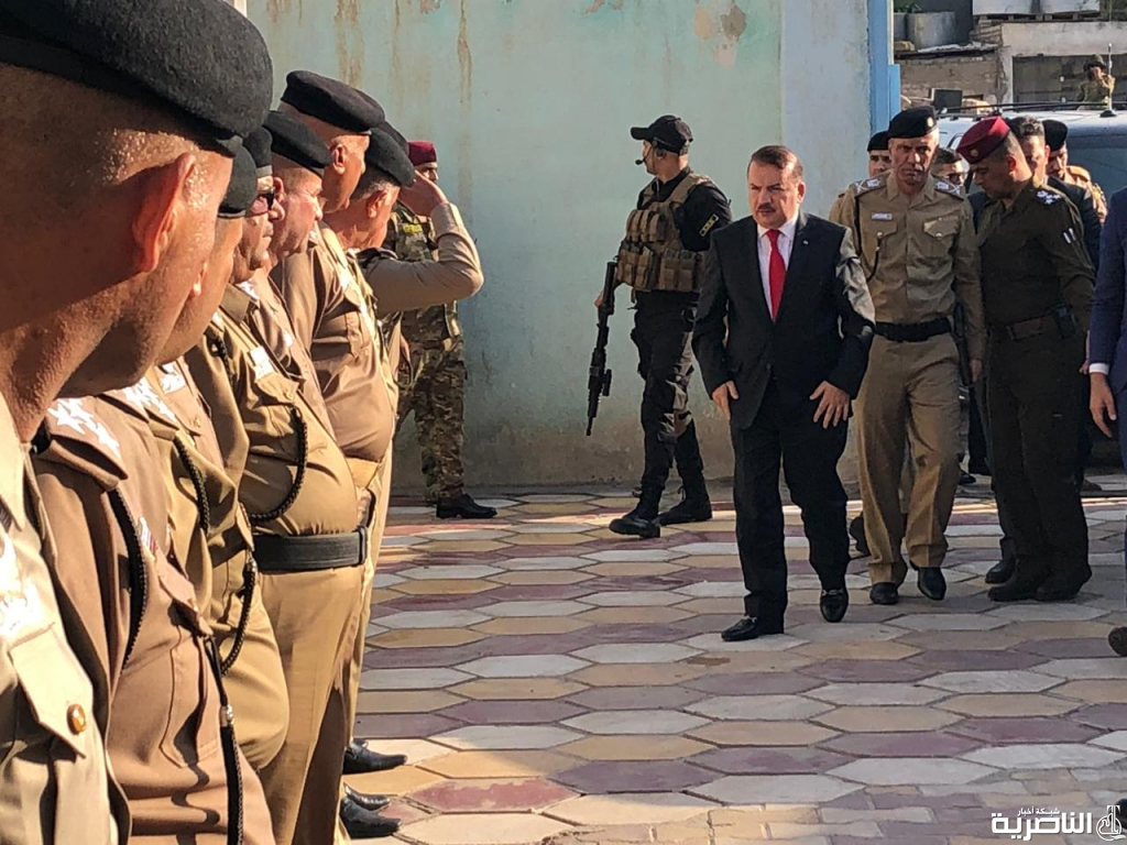 وزير الداخلية يصل قاعدة الامام علي الجوية برفقة عدد من المدراء العامين في الوزارة