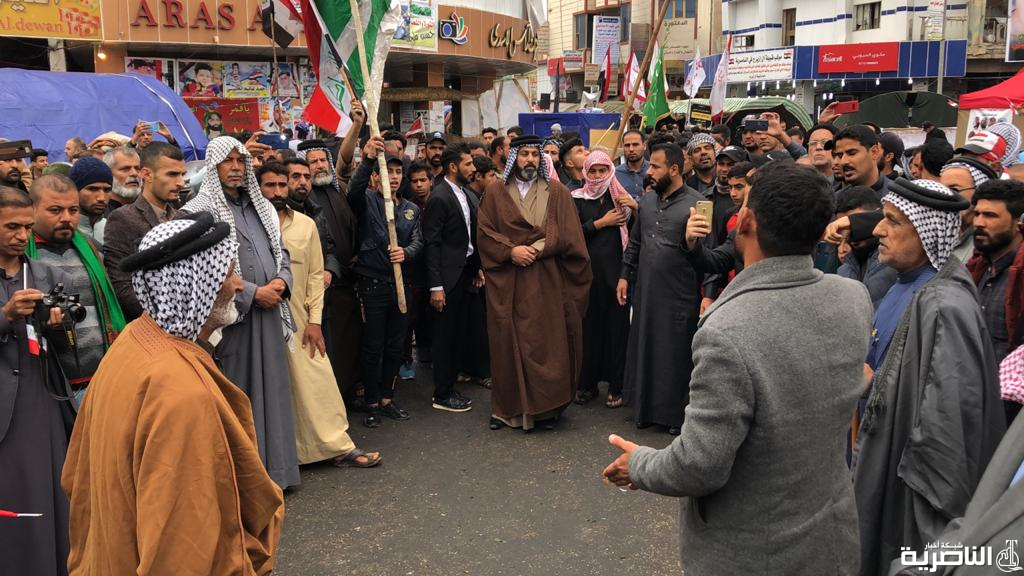 بالصور: عشائر الناصرية تواصل تظاهراتها في ساحة الحبوبي