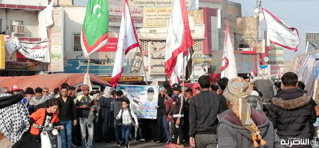 بالصور: تشييع رمزي لاصغر شهيد في تظاهرات الناصرية
