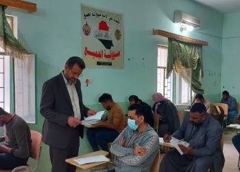 بالصور: محو الامية تجري إمتحان لأنصاف المتعلمين في الناصرية 