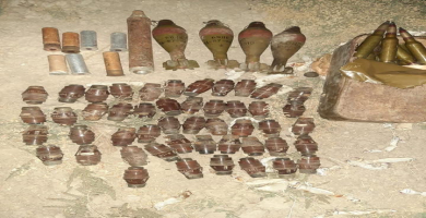 مجموعة من قنابر الهاون (من الارشيف).