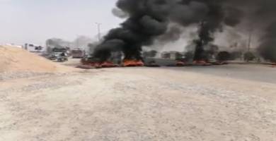 شهود عيان: قطع الطريق السريع من قبل اهالي حي الإعلام شرقي الناصرية