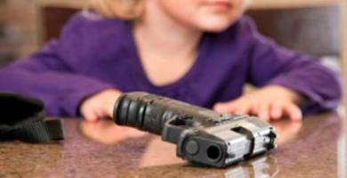 مصرع طفلة نتيجة عبثها بالسلاح في الناصرية