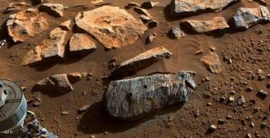 فعلها الروبوت.. استخراج صخرة من المريخ قد تشير لوجود "حياة"