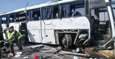 مصرع واصابة 4 اشخاص في حادث سير مروع جنوب الناصرية
