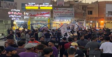 شهود عيان: عشرات المتظاهرين يتجمعون في ساحة الحبوبي وسط الناصرية