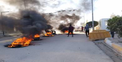 استمرار التظاهرات المطالبة باقالة مدير ناحية العكيكة جنوب الناصرية