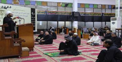 بالصور: اقامة صلاة الجمعة في مسجد الشيخ عباس الكبير وسط مدينة الناصرية