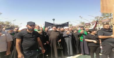 بالصور: موكب عزاء أهالي الناصرية الموحَّد في كربلاء يدخل الحرمين الشريفين