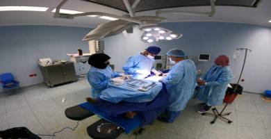 فريق طبي ينجح بإجراء عملية جراحية نادرة لطفل تعرض لإطلاق نار في ذي قار