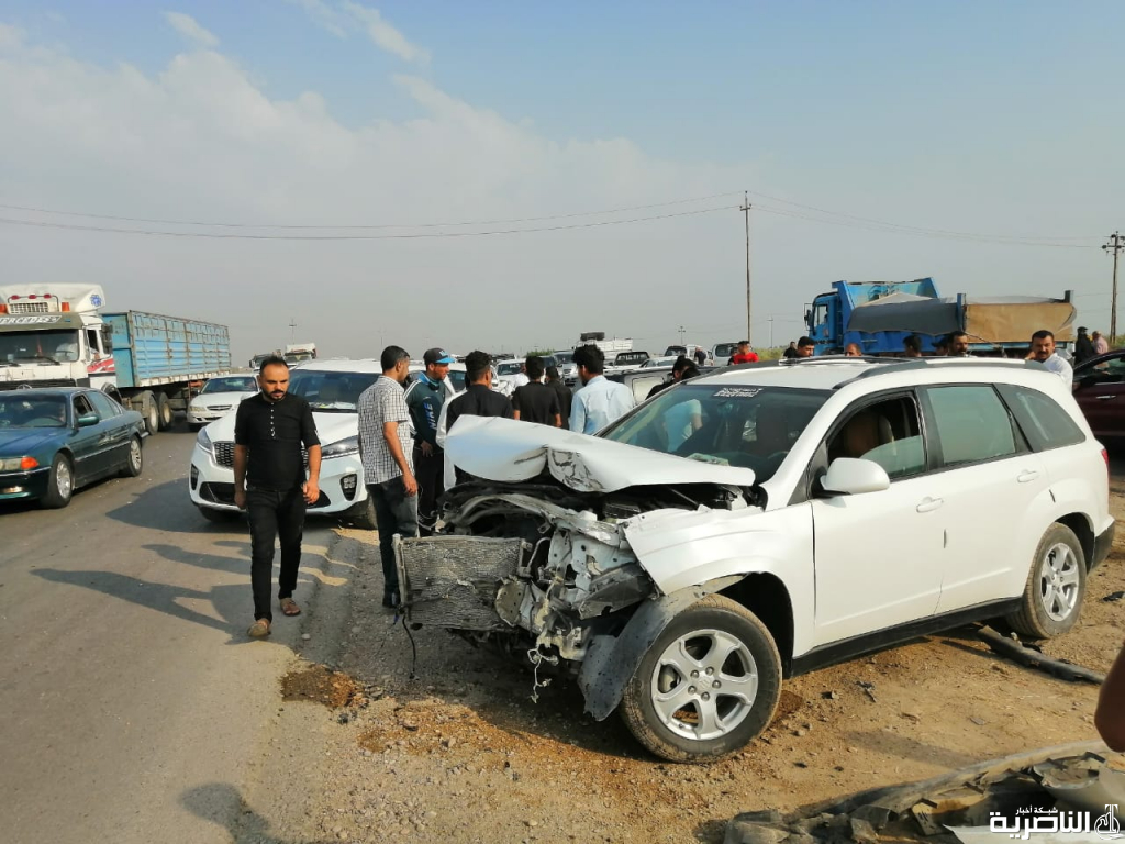 مصرع وإصابة ١٥ شخصا في حادث سير شمالي الناصرية