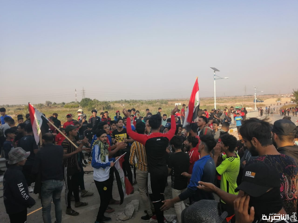 الناصرية تحترق الان!حرق بيت برلماني للمرة الثانية وآبار الغراف وقوات دربتها أمريكا تقف على جس الزيتون بالصور: متظاهرو قلعة سكر يتجمعون مجددا امام حقل الغراف النفطي