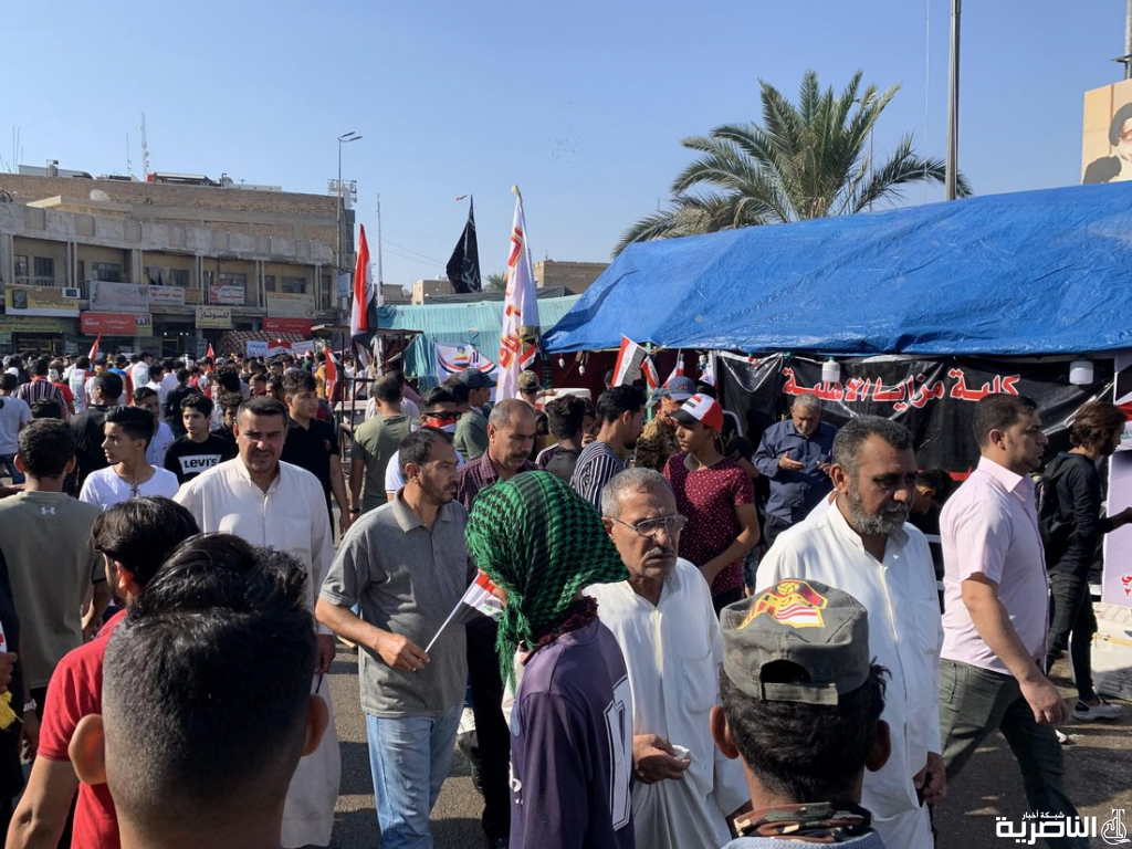 بالصور: تجدد التظاهرات في الناصرية وسط ساحة الحبوبي