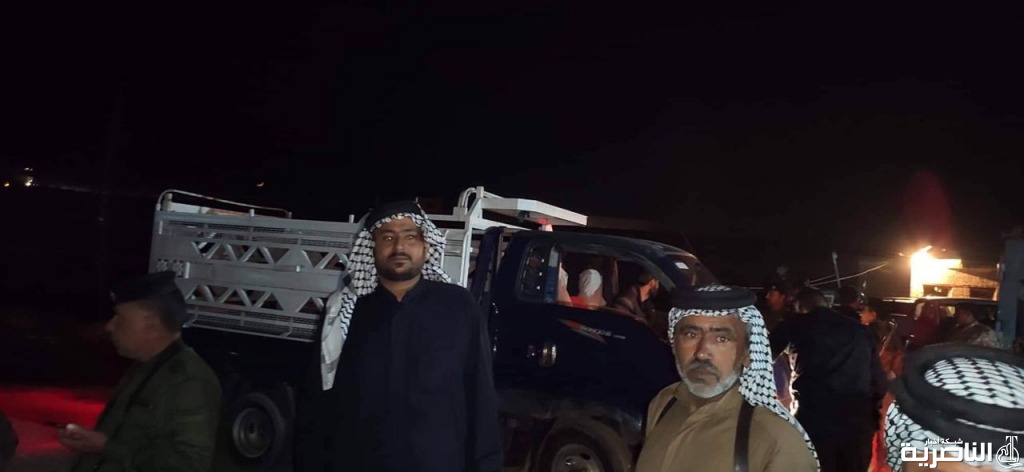 بالصور: عشائر البدور تقطع الطريق الدولي بين الناصرية وبغداد لمنع دخول اي مجاميع مسلحة