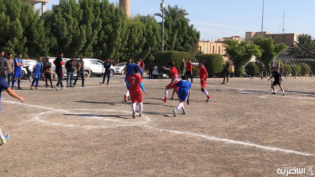 بالصور: انتهاء مباراة بكرة القدم بين المتظاهرين وشرطة الناصرية