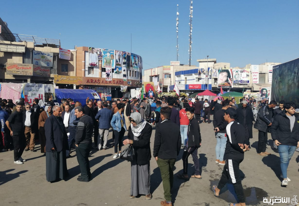 بالصور: ساحة الحبوبي تستمر باحتضان المتظاهرين في صبيحة الجمعة