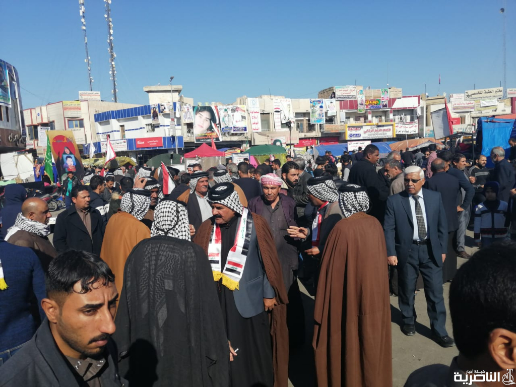 بالصور: ساحة الحبوبي تستمر باحتضان المتظاهرين في صبيحة الجمعة