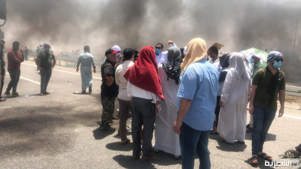 ابو طبع ما يجوز !مجرمو رفحا يقطعون الطريق الدولي ابو طبع ما يجوز !مجرمو رفحا يقطعون الطريق الدولي