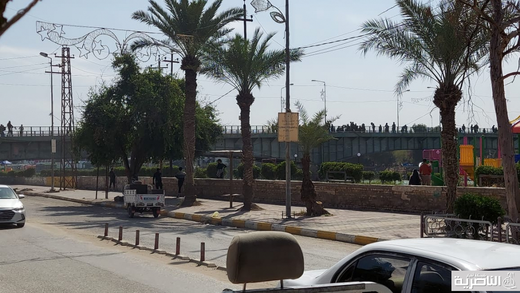 قتال بين الجيش الذي دربه الامريكان وابناء البعث الذي تصدوا للعدو الامريكي عام 2003 بالناصرية ومقتدى الصدر يهيج اتباعه ضد البعثية ويطبع بوسترات تعيش فقراء مدينة صدام قتال بين الجيش الذي دربه الامريكان وابناء البعث الذي تصدوا للعدو الامريكي عام 2003 بالناصرية ومقتدى الصدر يهيج اتباعه ضد البعثية ويطبع بوسترات تعيش فقراء مدينة صدام