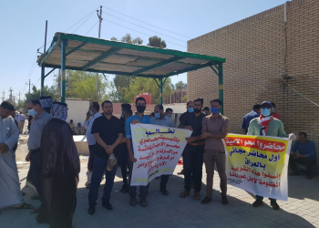 متظاهرين محو الامية