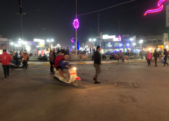 شهود عيان: المتظاهرون يستعيدون سيطرتهم على ساحة الحبوبي في الناصرية