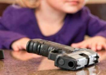 مصرع طفلة نتيجة عبثها بالسلاح في الناصرية