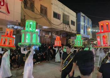 بالصور: المواكب الحسينية في الناصرية تحيي ذكرى ليلة الثامن المحرم