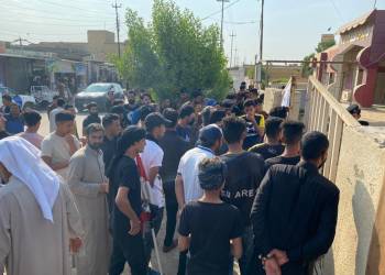 محتجون يغلقون مديرية ناحية العكيكة جنوب الناصرية