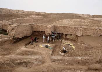 المباشرة بأعمال الصيانة لاقدم جسر اثاري في كرسو شمال ذي قار