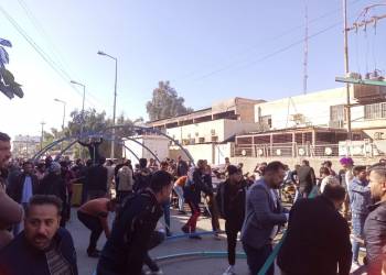 بالصور: إعتصام المحاضرين المجانيين أمام تربية ذي قار واغلاقها يدخل يومه الثاني 