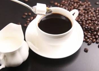 علماء يكشفون "ما تفعله بنا القهوة" كل صباح