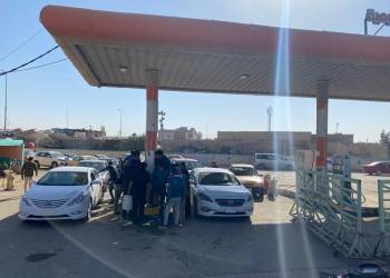 ازمة البنزين في الناصرية تُزيد الاقبال على منظومة الغاز 