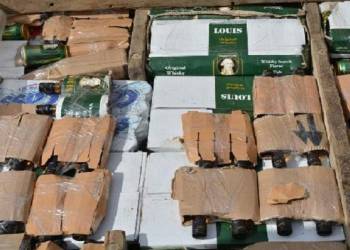 شرطة ذي قار تضبط كمية كبيرة من المشروبات الكحولية في طريقها إلى بغداد