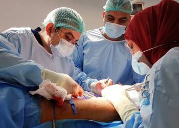 فريق طبي في ذي قار ينجح بإجراء عملية معقَّدة لمريض في العقد السادس من عمره