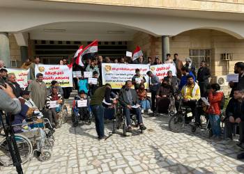 بالصور: ذوو الإعاقة في ذي قار يتظاهرون للمطالبة بحقوقهم