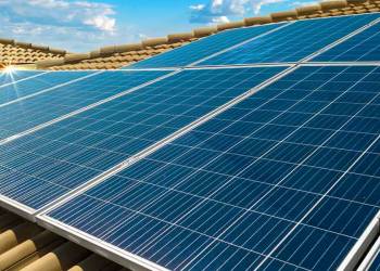 شركة حكومية تكشف عن توجه لتوطين صناعة ألواح الطاقة الشمسية بالعراق